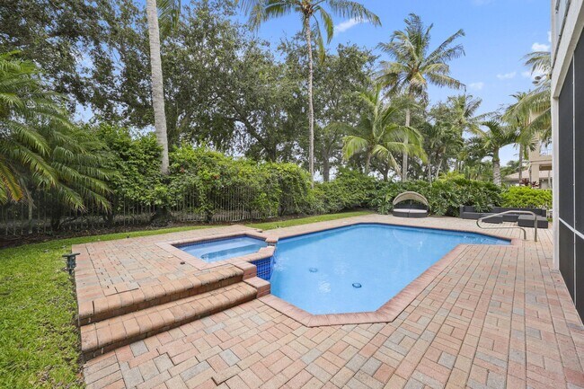 Building Photo - 4461 Mariners Cove Dr