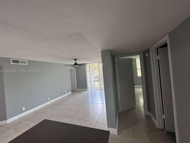 Building Photo - 10757 Cleary Blvd