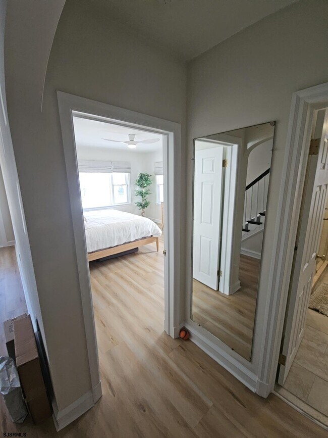 Building Photo - 107 S Dover Ave