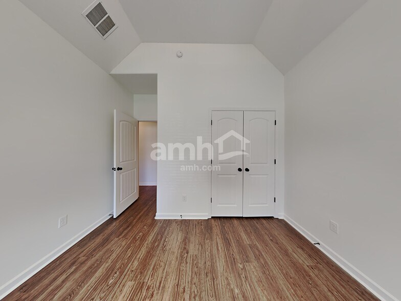 Building Photo - 10361 Cooper Ridge Cv