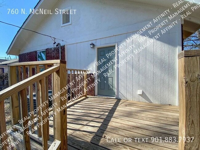 Building Photo - 760 N McNeil St