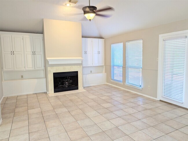 Building Photo - 13623 Bonilla Ln