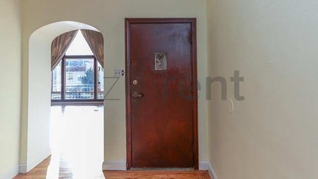 Building Photo - 1578 43rd Ave