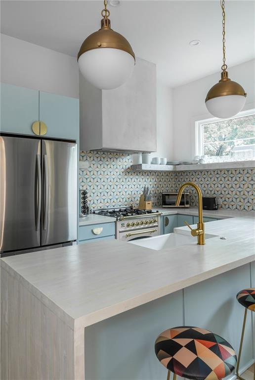 Building Photo - 724 Charles Allen Dr NE