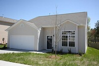 Building Photo - Gorgeous 3-bedroom, 2.5-bath Two Story Hom...