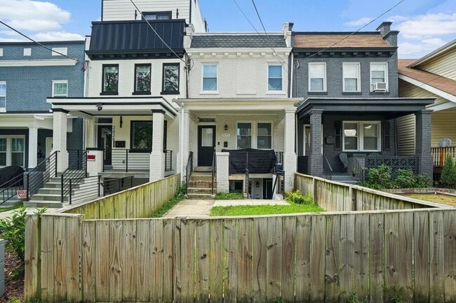 Building Photo - 2630 4th St NE