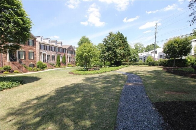Building Photo - 335 Rose Garden Ln
