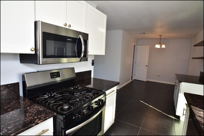 Building Photo - 3600 Volcanic Ave