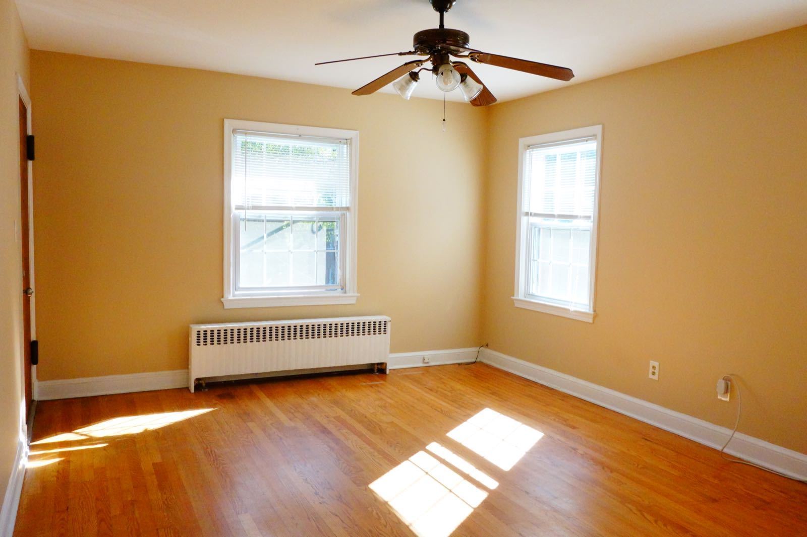 Building Photo - 8408 Greenwood Ave