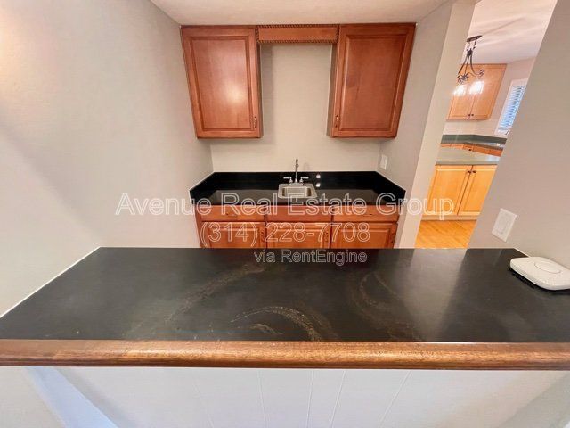 Building Photo - 514 Redondo Dr