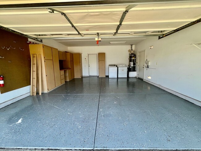 Building Photo - Two Bedroom Home for Rent in Sun City Roseville