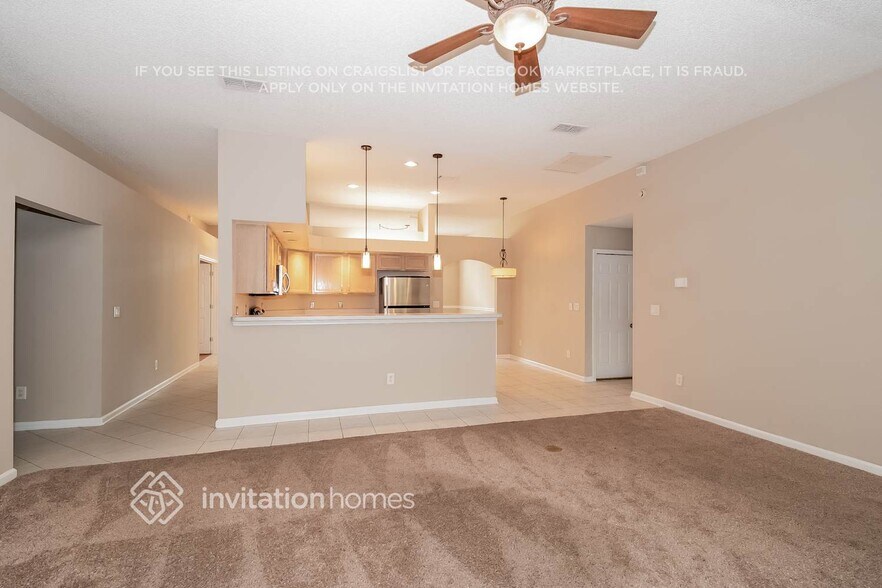 Building Photo - 277 Maplewood Dr