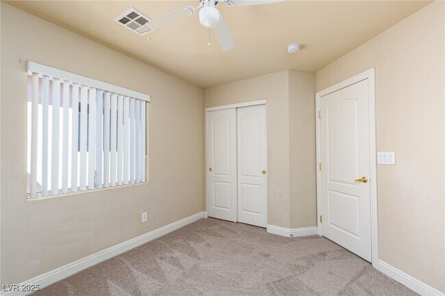 Building Photo - 9029 Mossy Hollow Ave