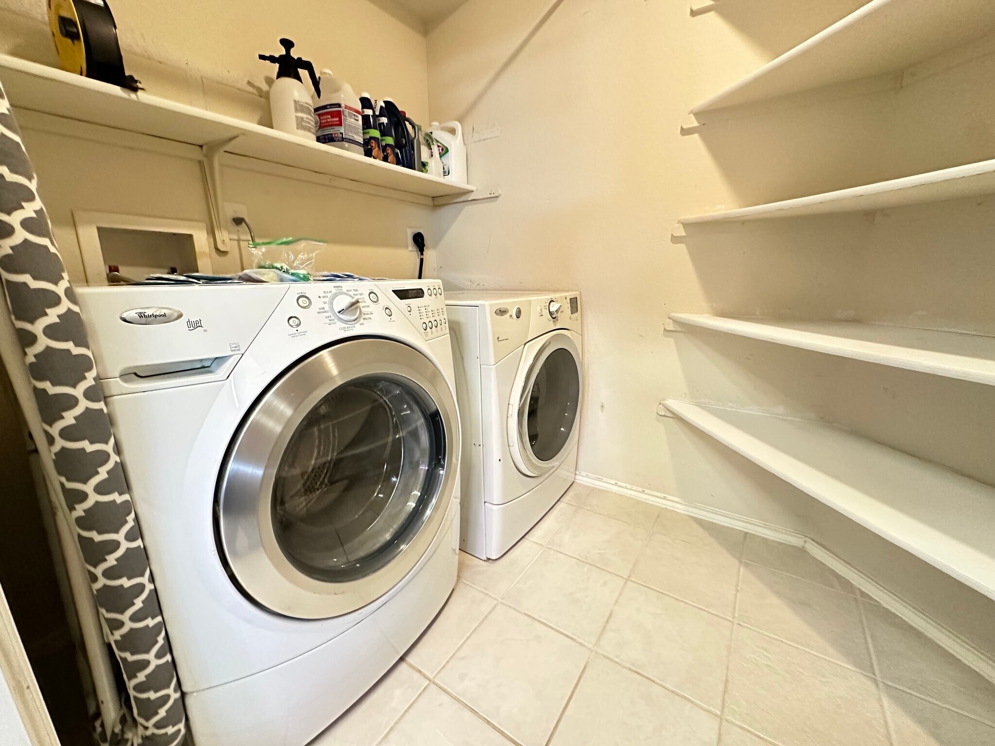 Building Photo - 4505 Sydney Harbour Ct