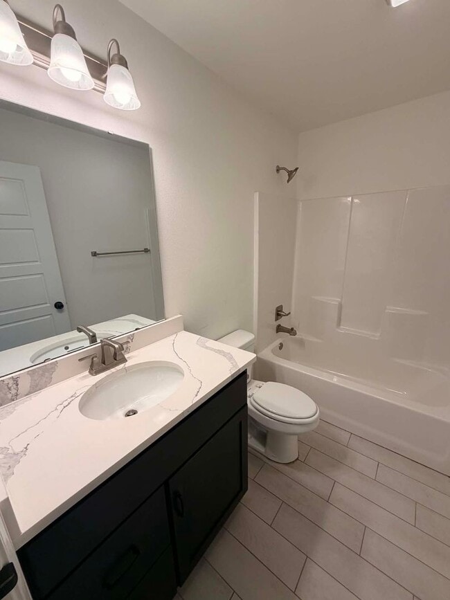 Building Photo - COMING SOON: BEAUTIFUL 3 BEDROOM / 2 BATHROOM HOUSE IN ORONOGO MO!!!
