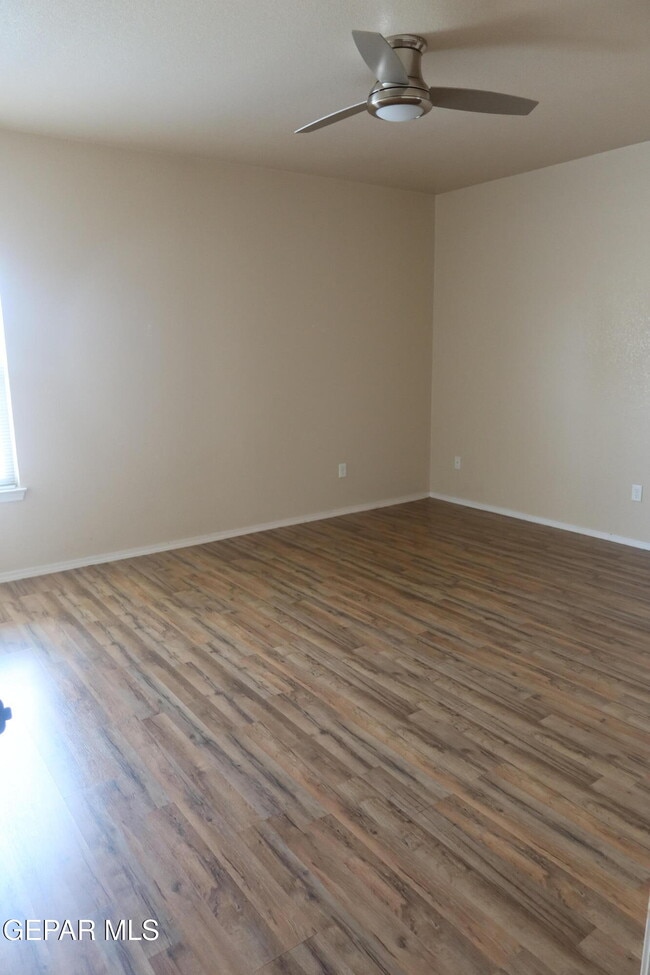 Building Photo - 10672 Canyon Sage Dr