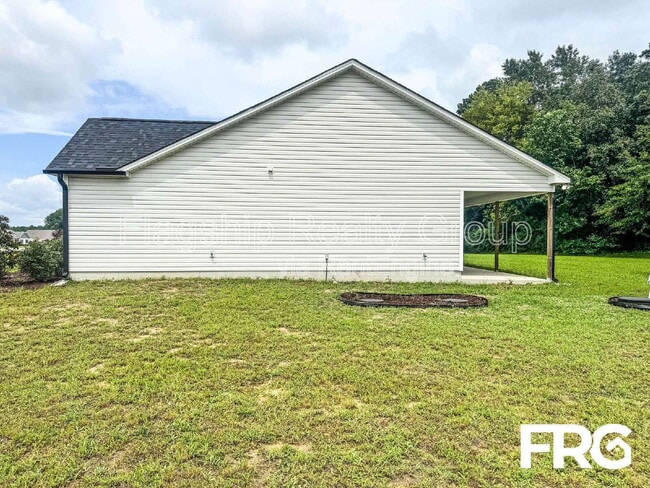 Building Photo - 110 Highland Pk Dr