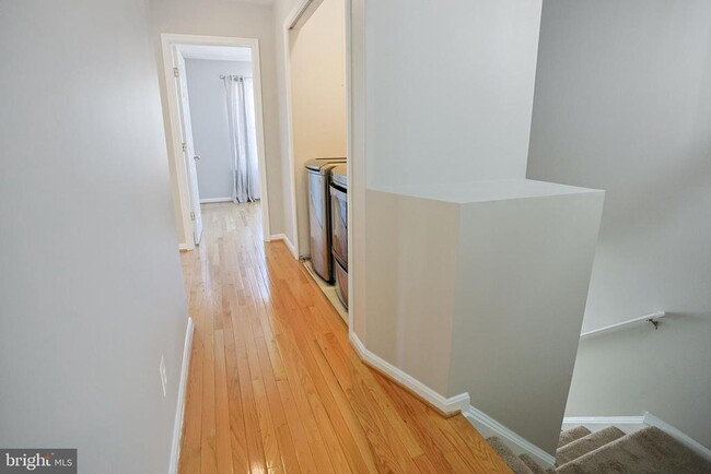 Building Photo - 3641 Bracknell Dr