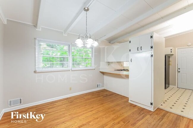 Building Photo - 3162 Nottaway Ct