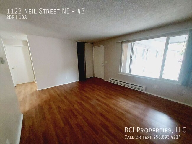 Building Photo - 1122 Neil St NE