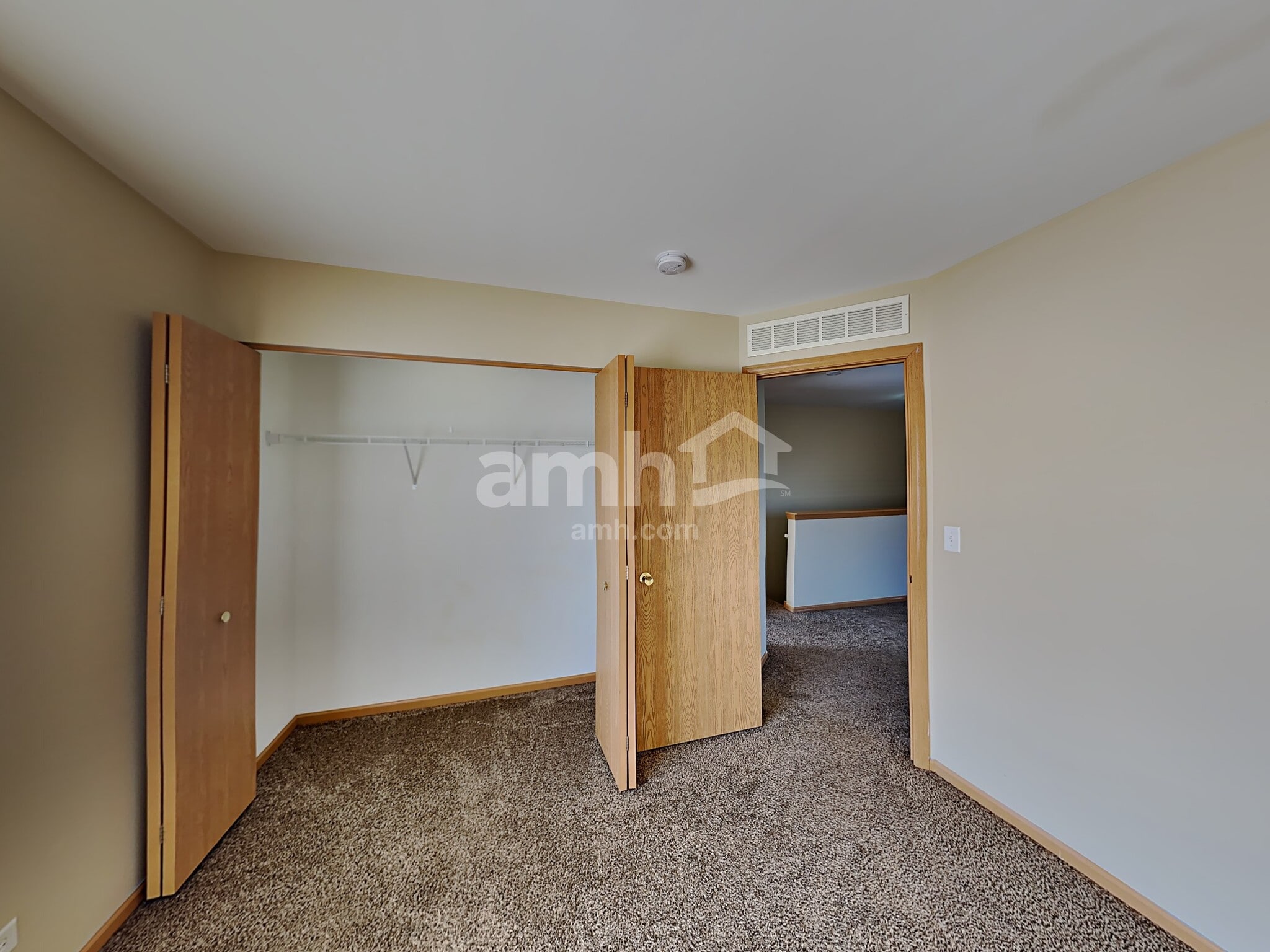 Building Photo - 39861 Waterloo Dr