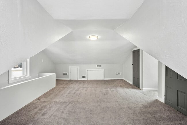 Building Photo - 1740 Arlington Ave