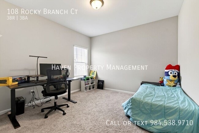 Building Photo - 108 Rocky Br Ct