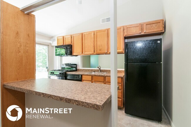 Building Photo - 3150 Durwood Dr