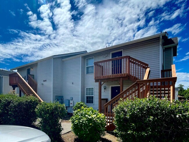 Primary Photo - 1/2 MONTH OFF RENT if you move in during A...