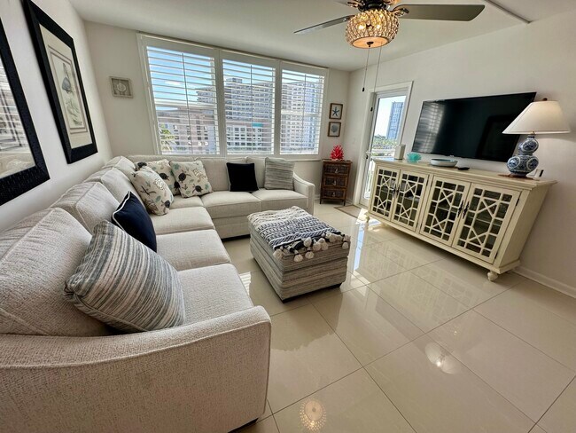 Building Photo - 201 N Ocean Blvd