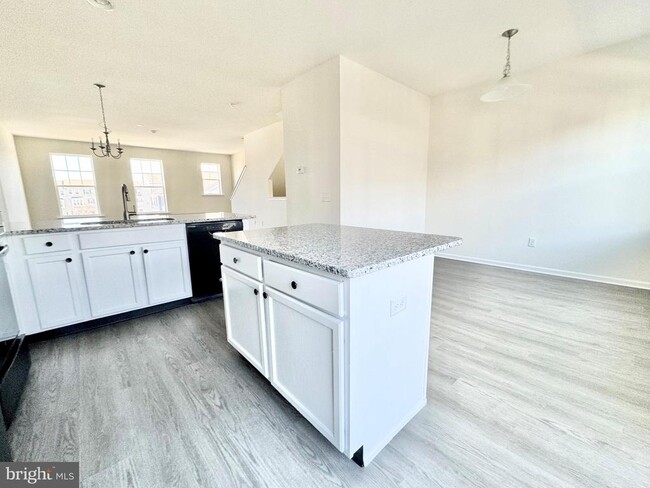 Building Photo - 43 Tyndall Trl
