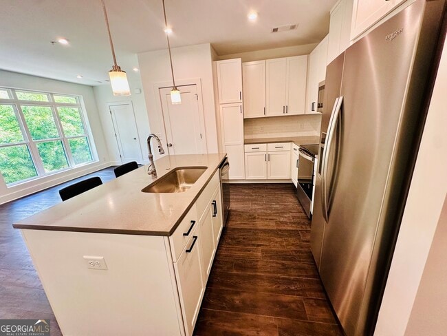 Building Photo - 727 Eloise Wy