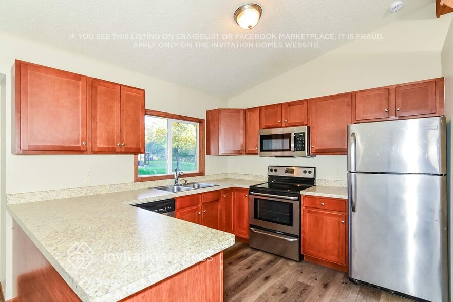 Building Photo - 6840 Penamint Ln