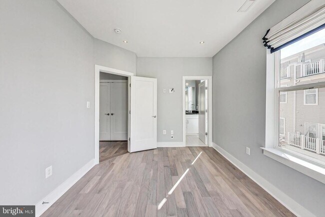 Building Photo - 1458 Piccard Dr