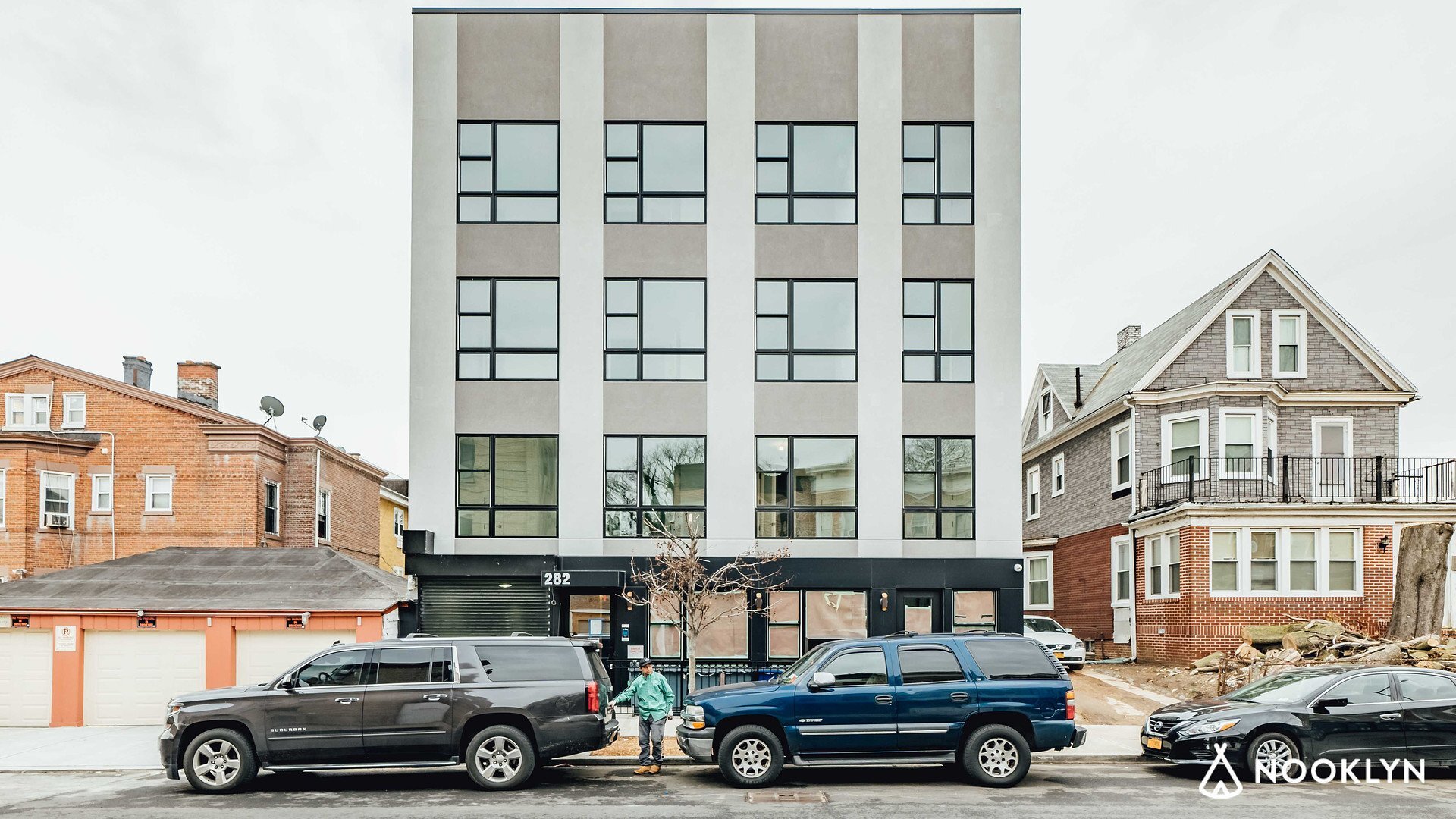 Building Photo - 282 E 32nd St