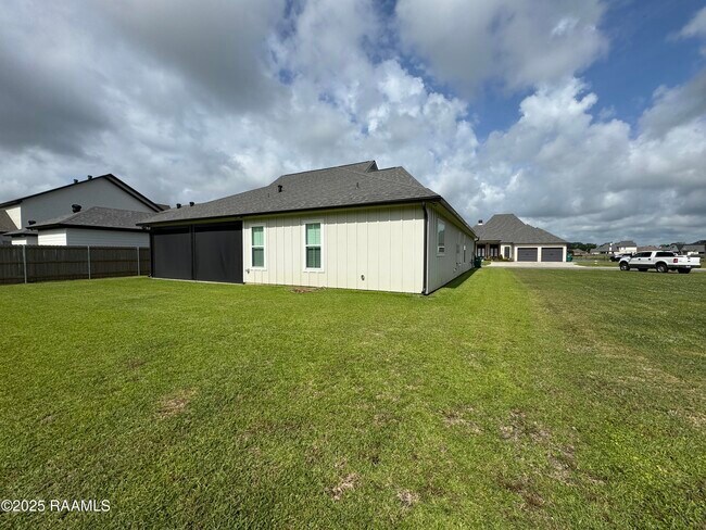 Building Photo - 306 Abercrombie Wy