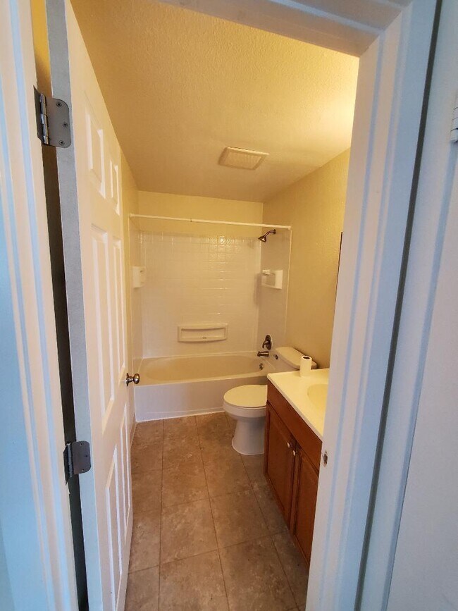 Building Photo - 9512 4th Ave W