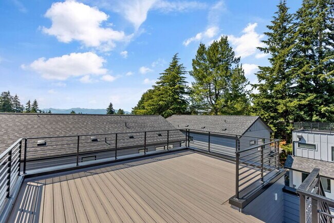 Building Photo - 11050 2nd Ave NW