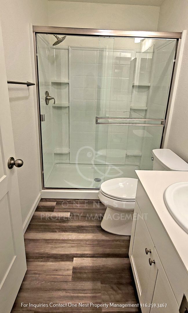 Building Photo - Gorgeous 4 bedroom 3 bath Rocklin Home