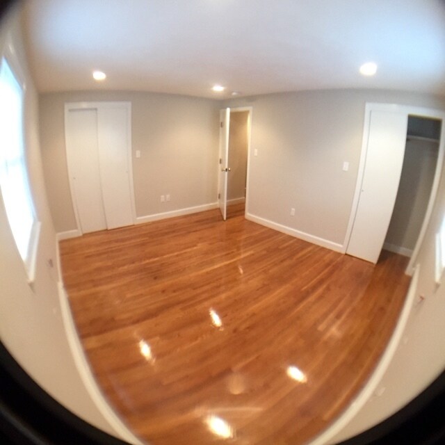 Building Photo - 34 Park Avenue Ext