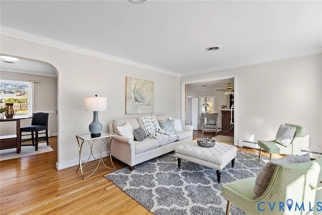 Building Photo - 8276 Franklin Ln