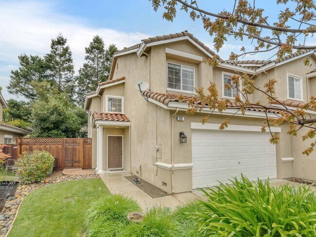 Building Photo - 3-Bed Bright Morgan Hill Home in a Desirable Neighborhood