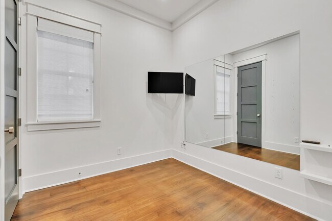 Building Photo - 69 Cypress Walk