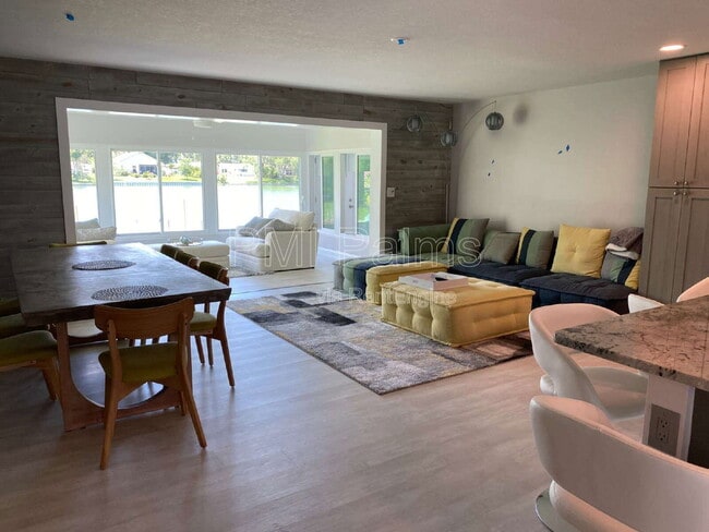 Building Photo - 791 Terrace Rd