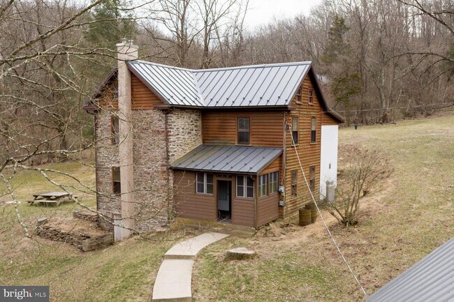 Building Photo - 120 Tabor Rd