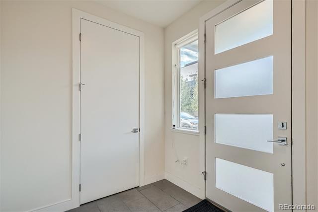 Building Photo - 2416 Eliot St