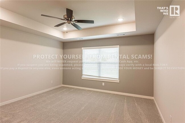 Building Photo - 582 Wagon Wheel Ave
