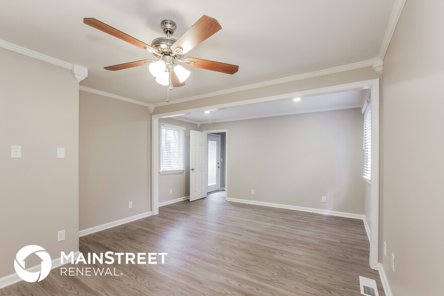 Building Photo - 20901 Sierra Vista Dr