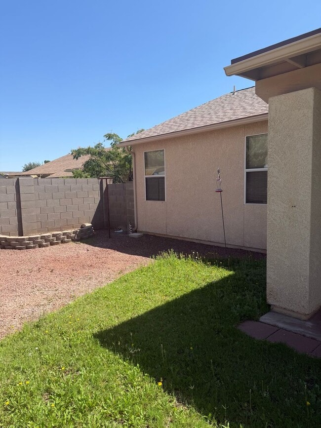 Building Photo - Great Location on Cul de Sac Lot