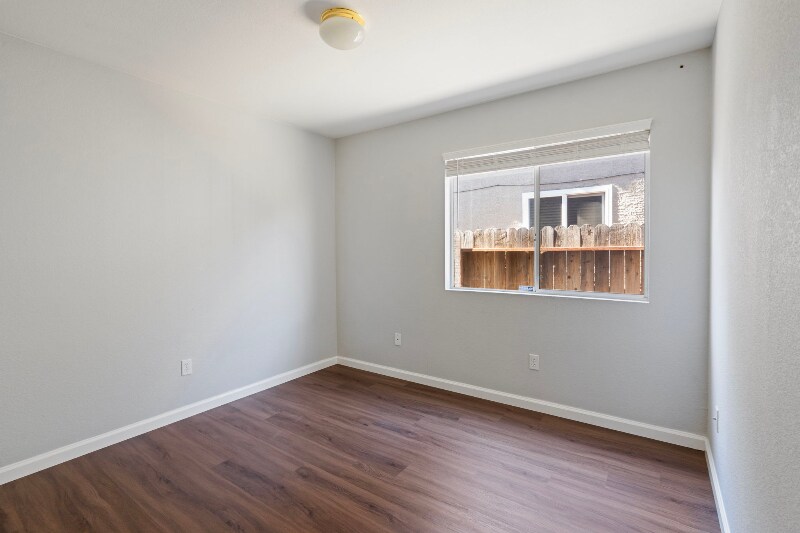 Building Photo - 8277 Lake Willow Way